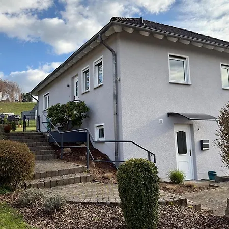 Eifelmoment-stilvolle Auszeit Mit Burgblick Schönecken