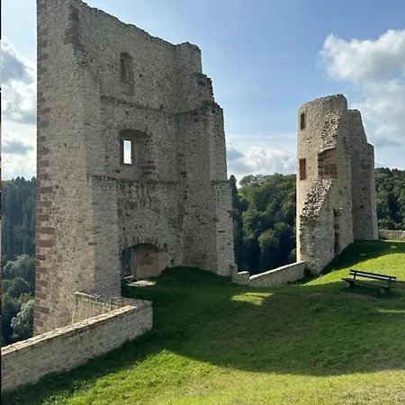 Eifelmoment-stilvolle Auszeit Mit Burgblick Appartement *